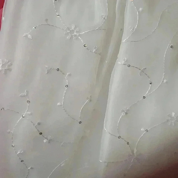 Sweet kids bridal dress - Picture 16 of 16